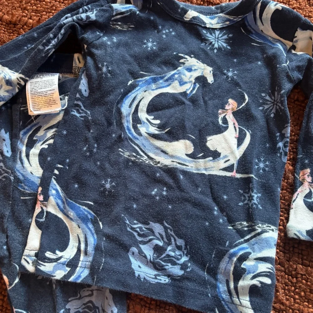GAP x Disney Navy Pajama Set with Elsa Frozen Design Baby Toddler 18-24 month